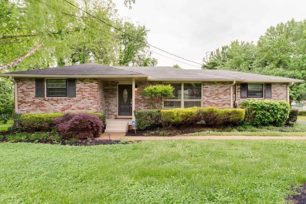 Fire Pit-Great Neighborhood-15 Min To Broadway Villa Nashville Exterior photo